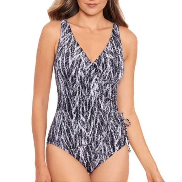 Miraclesuit Chevron Python Eclat One Piece Swimsuit Size 16 - Picture 1 of 8